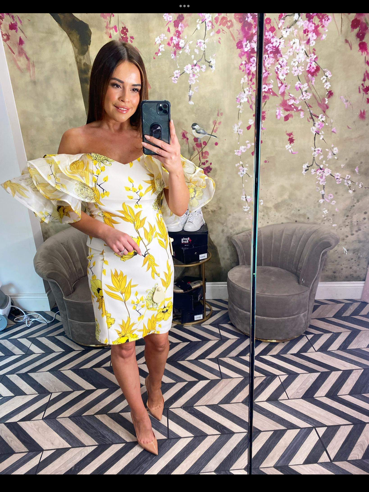 
            
                Load image into Gallery viewer, Yellow &amp;amp; white ruffle dress
            
        