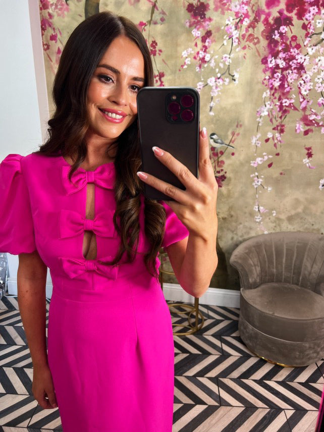 Pink bow dresd